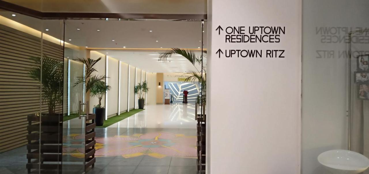 One Uptown Opposite Of Grandhyatt Hotel Manila Taguig City Zewnętrze zdjęcie